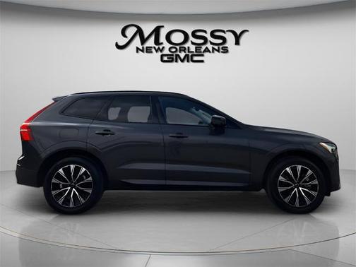 2025 Volvo XC60 B5 Plus