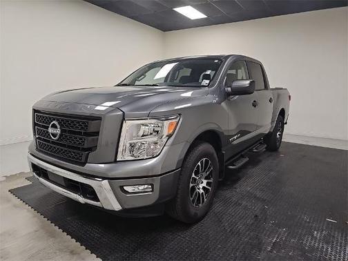 2024 Nissan Titan SV