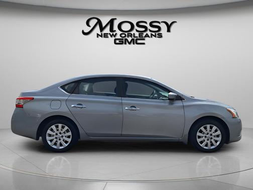 Gray 2013 Nissan Sentra SV