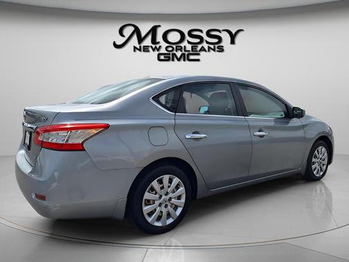 Gray 2013 Nissan Sentra SV