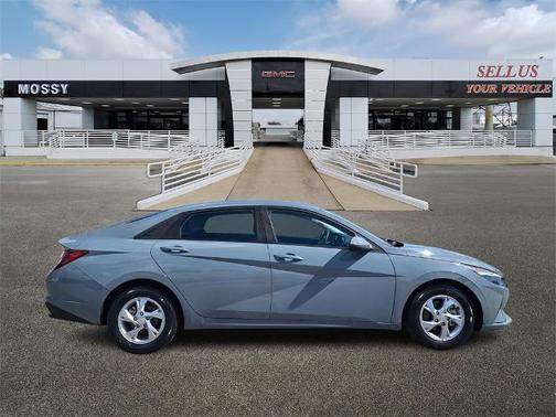 2021 Hyundai ELANTRA SE