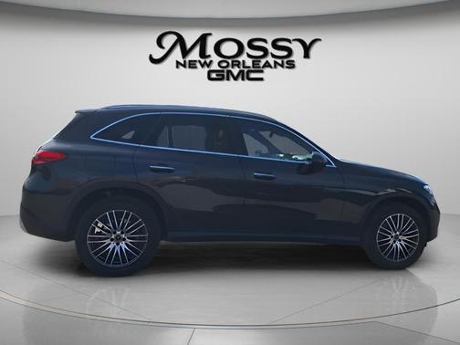 Gray 2023 Mercedes-Benz GLC 300 Base