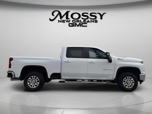 Summit White 2023 Chevrolet Silverado 2500 LT