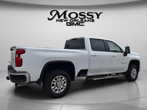 Summit White 2023 Chevrolet Silverado 2500 LT