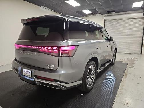 2025 INFINITI QX80 SENSORY AWD