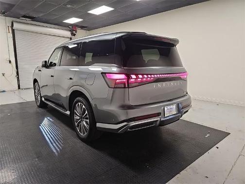 2025 INFINITI QX80 SENSORY AWD