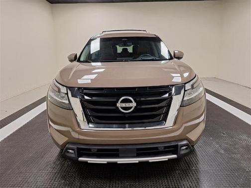 2023 Nissan Pathfinder Platinum 4WD