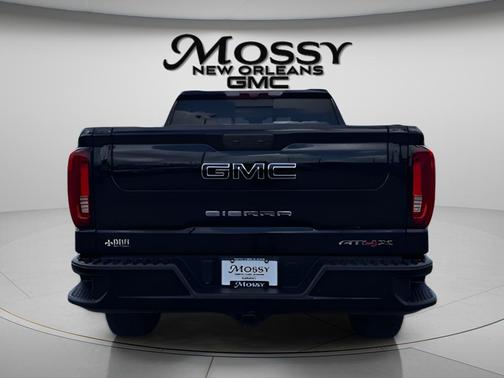 Onyx Black 2023 GMC Sierra 1500 AT4X