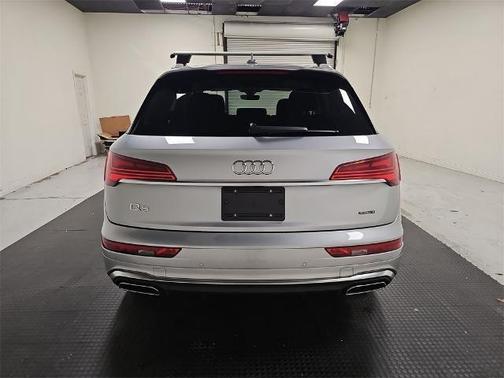 2024 Audi Q5 45 S line Premium Plus