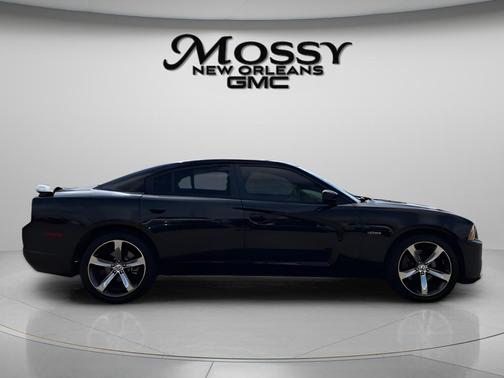 Black 2014 Dodge Charger R/T