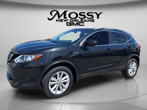 Black 2017 Nissan Rogue Sport SV