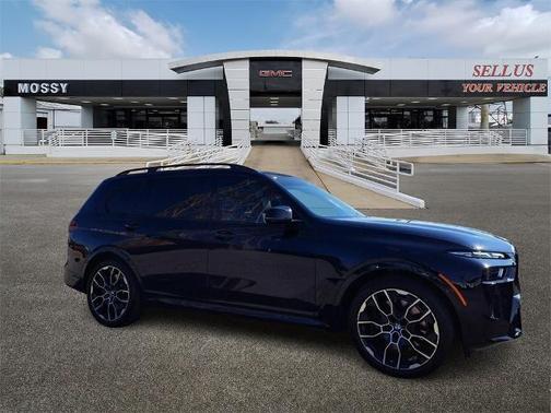 2023 BMW X7 M60i