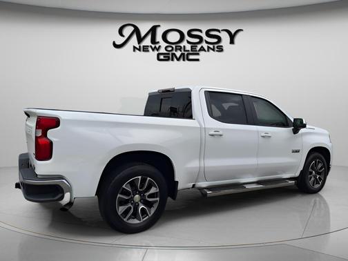 Summit White 2021 Chevrolet Silverado 1500 LT
