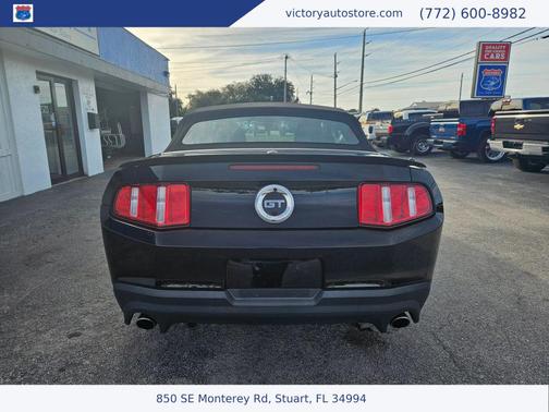 2011 Ford Mustang GT Premium