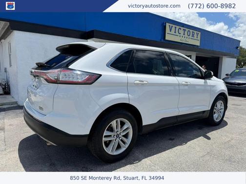White 2017 Ford Edge SEL