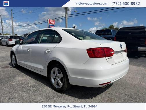 Candy White 2013 Volkswagen Jetta TDI