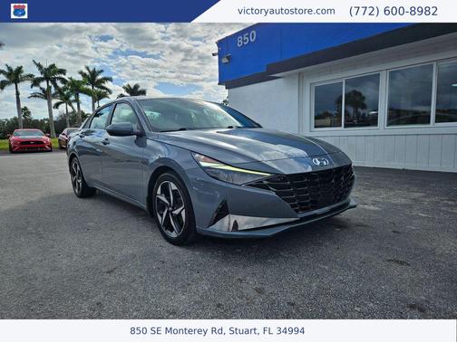 2022 Hyundai ELANTRA Limited