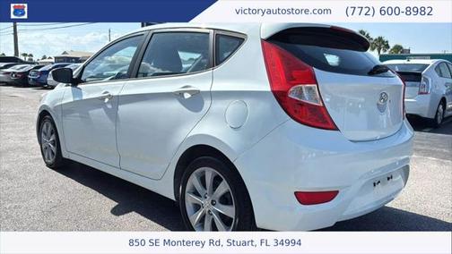 2013 Hyundai Accent SE
