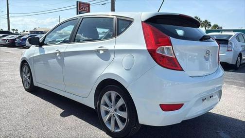 2013 Hyundai Accent SE