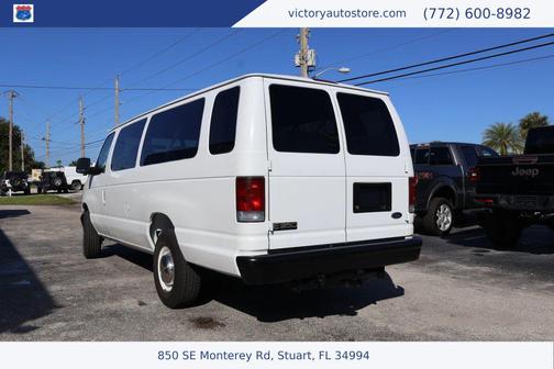 2003 Ford E350 Super Duty XL Extended Van 3D