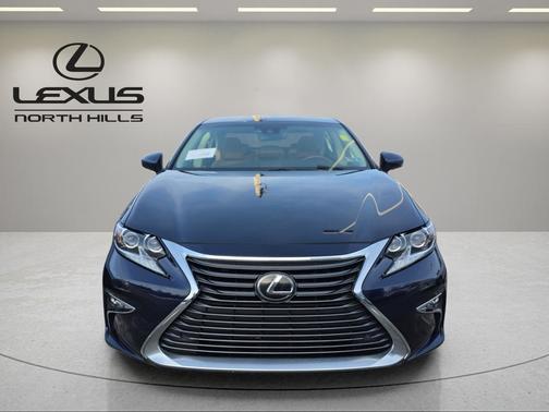 2017 Lexus ES 350 Base