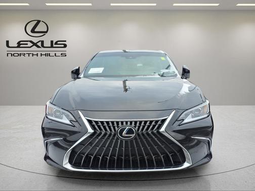 2022 Lexus ES 350 Base