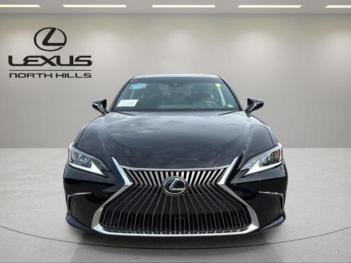 Obsidian 2021 Lexus ES 350 Base