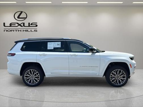Bright White Clearcoat 2023 Jeep Grand Cherokee L Summit Reserve
