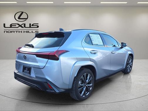 2025 Lexus UX 300h F SPORT Design