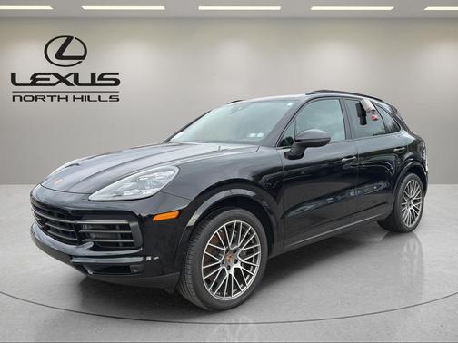 2023 Porsche Cayenne Platinum Edition