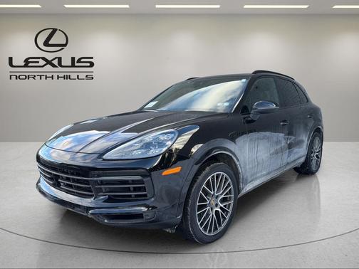 2023 Porsche Cayenne Platinum Edition