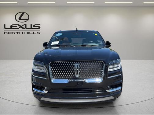 Black 2020 Lincoln Navigator L Reserve