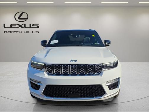 2023 Jeep Grand Cherokee Summit