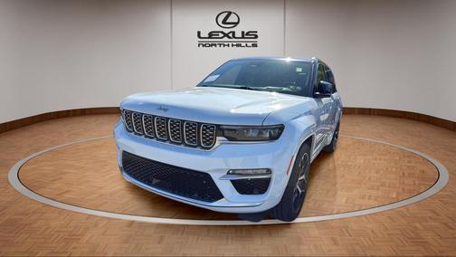 2023 Jeep Grand Cherokee Summit