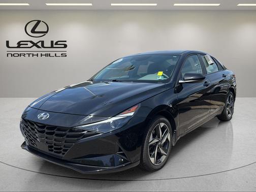 Phantom Black 2023 Hyundai ELANTRA SEL