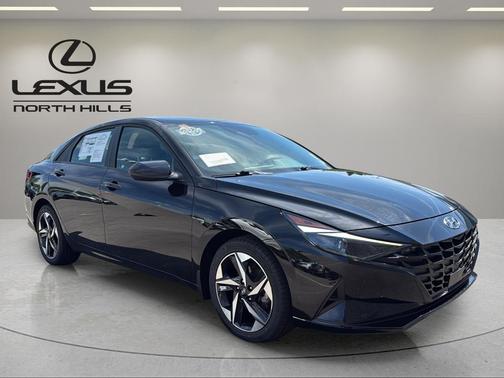 Phantom Black 2023 Hyundai ELANTRA SEL