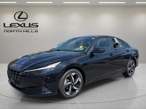 Phantom Black 2023 Hyundai ELANTRA SEL