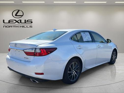 2016 Lexus ES 350 Base