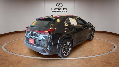 2025 Lexus UX 300h Base