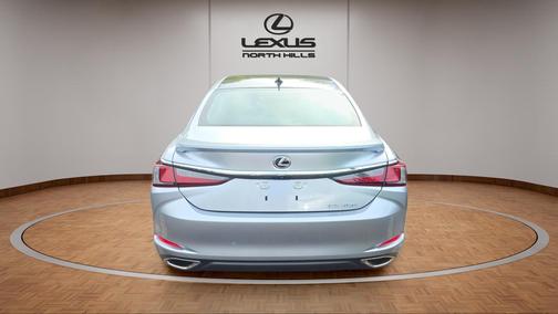 2025 Lexus ES 350 Ultra Luxury