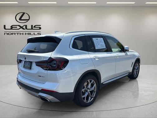 White Metallic 2022 BMW X3 xDrive30i