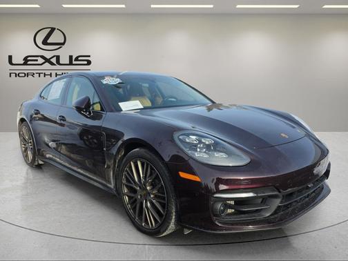 2022 Porsche Panamera 4