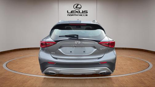 2018 INFINITI QX30 Premium