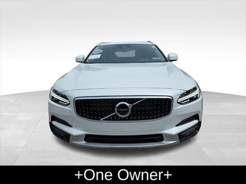 2020 Volvo V90 Cross Country T6