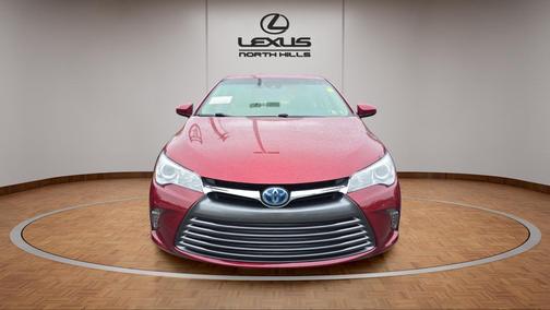 2017 Toyota Camry Hybrid XLE
