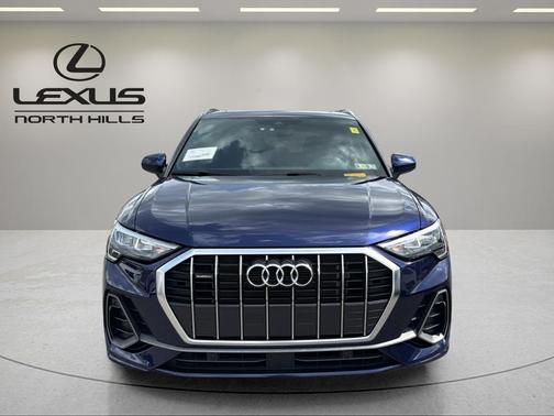 Blue Metallic 2022 Audi Q3 45 S line Premium
