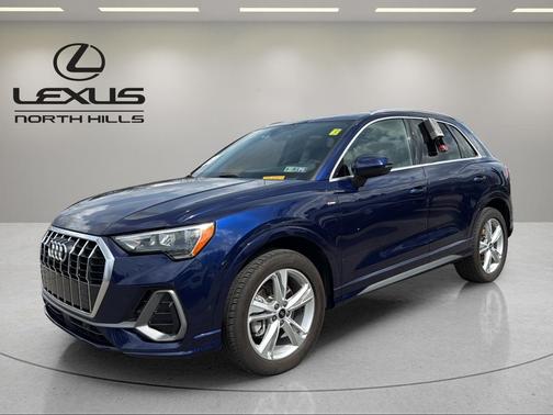 Blue Metallic 2022 Audi Q3 45 S line Premium