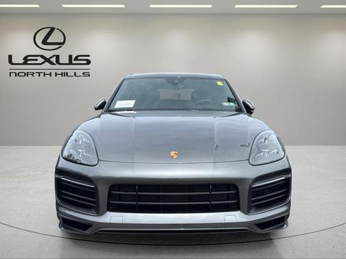 2023 Porsche Cayenne GTS