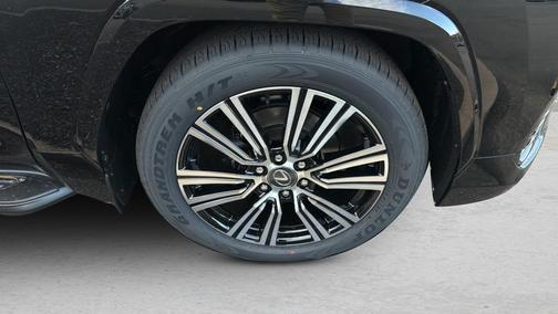 2025 Lexus LX 600 Luxury