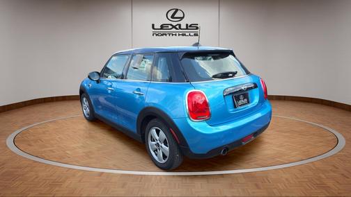 2016 MINI Hardtop Cooper